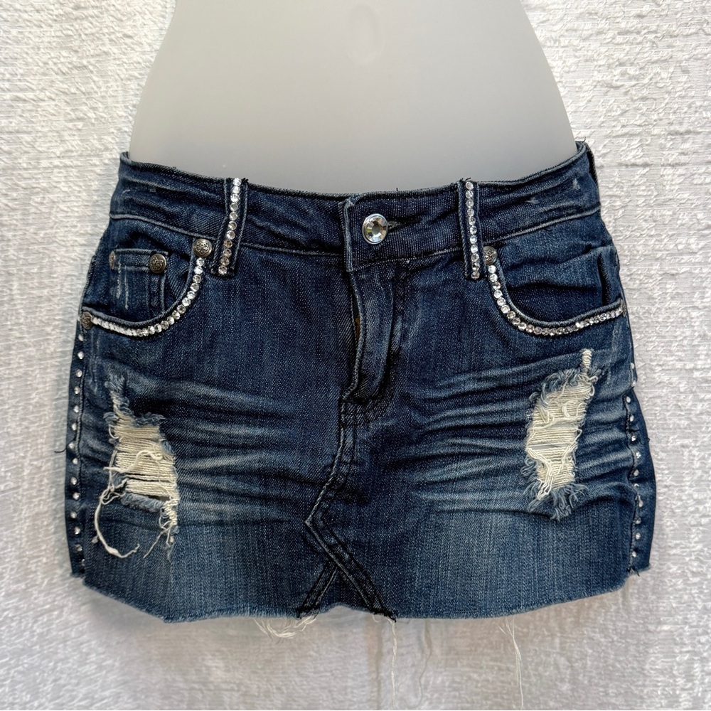 NWOT A7 Frayed Destroyed Ripped Blue Denim Mini Skirt M 7 For All Mankind